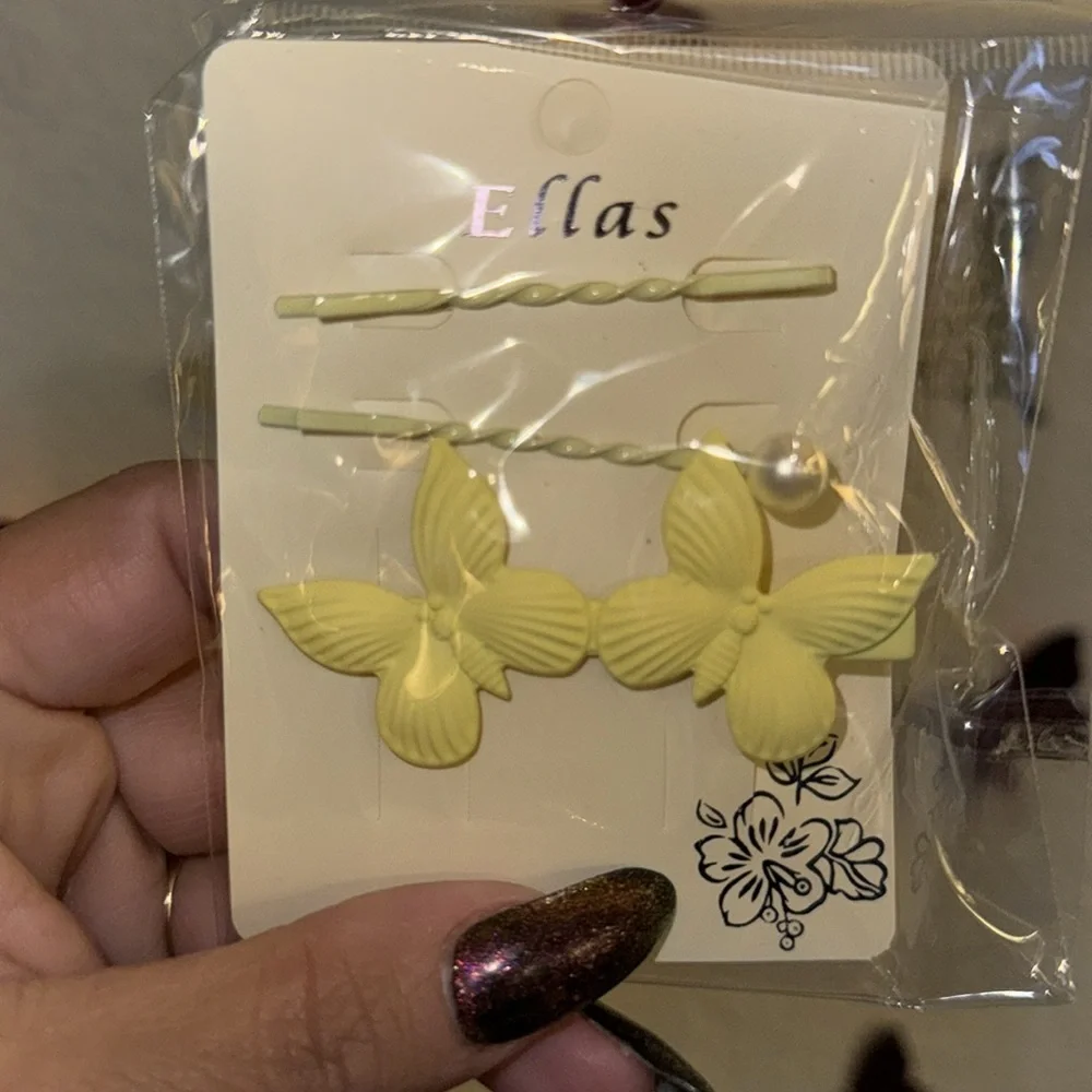 Butterfly 🦋 hair‎ clips new